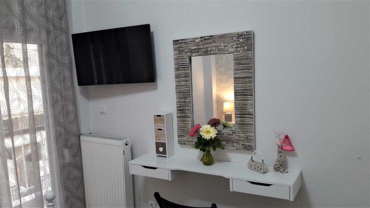 Marras Apartment Atenas Exterior foto